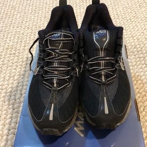 Brand New Nike Air Max Size 9 Athletic Shoe